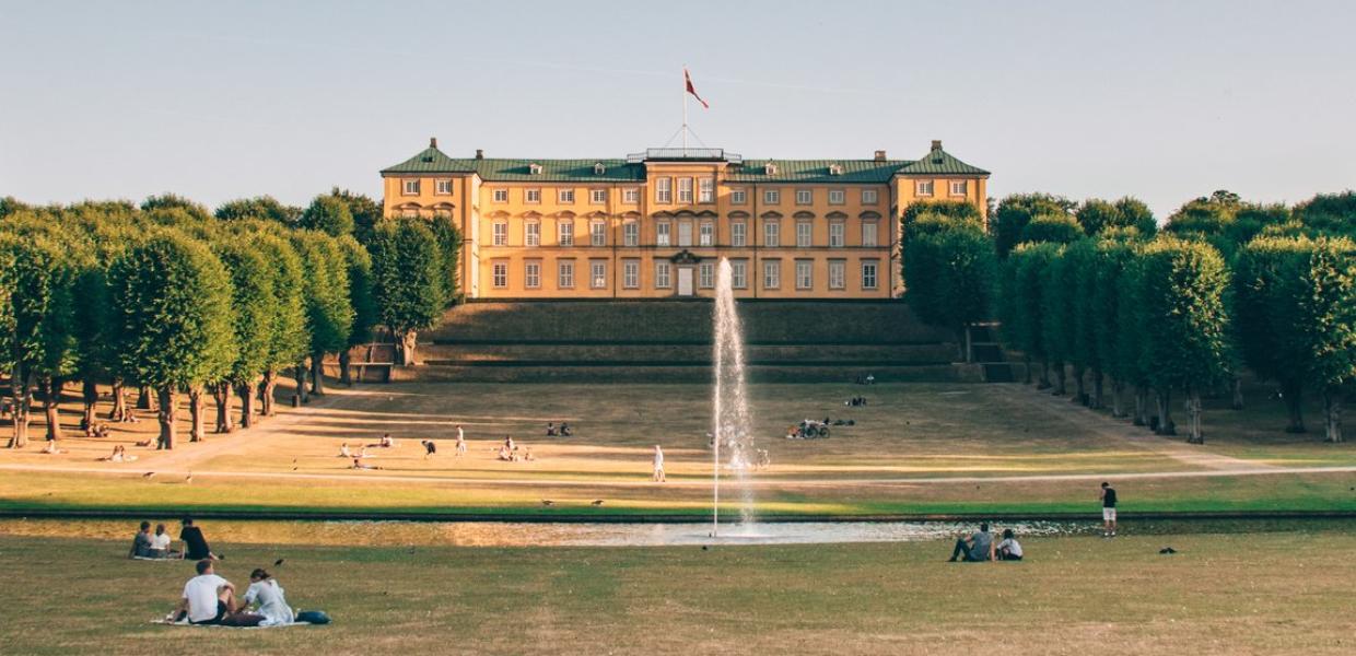 Frederiksberg Gardens is close to Copenhagen Zoo and a popular spot to meet up with friends