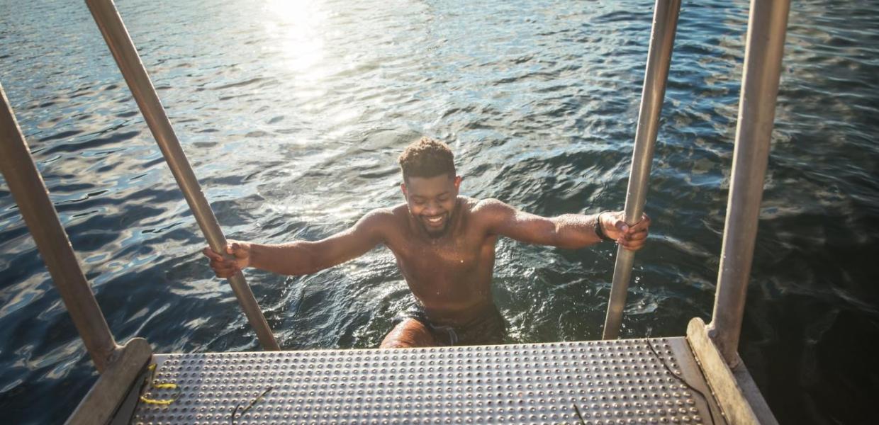 Winter swimming in Copenhagen, Kalvebod Brygge